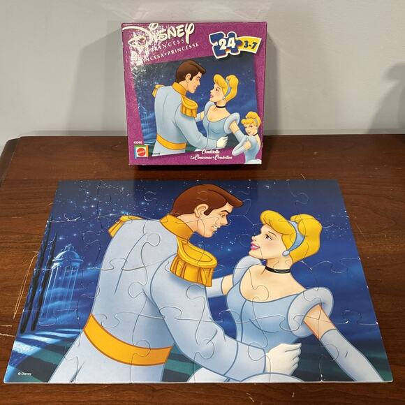 Disney Princess Cinderella 24 piece 13"x10" by Mattel 2002 ages 3-7 Complete - Picture 1 of 11